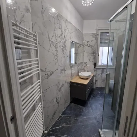Imhome - Largo Gemito Apartmán