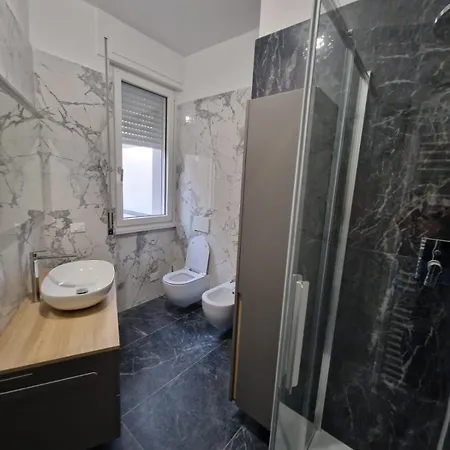Imhome - Largo Gemito Apartmán *